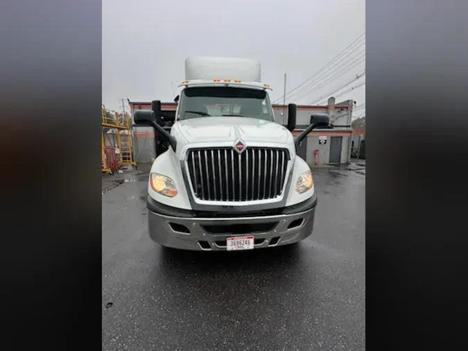2019 NAVISTAR INTERNATIONAL LT625 DAYCAB T/A