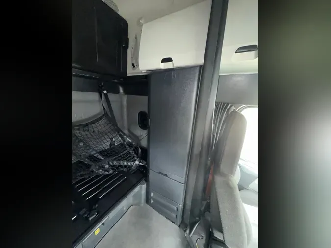 2022 FREIGHTLINER Cascadia 126c9525014c8a2a4881cd82404e7832878