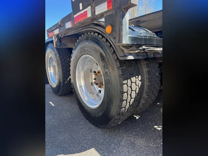 2015 Kenworth T440c954a2f1601a9f6bb71bf09890868895