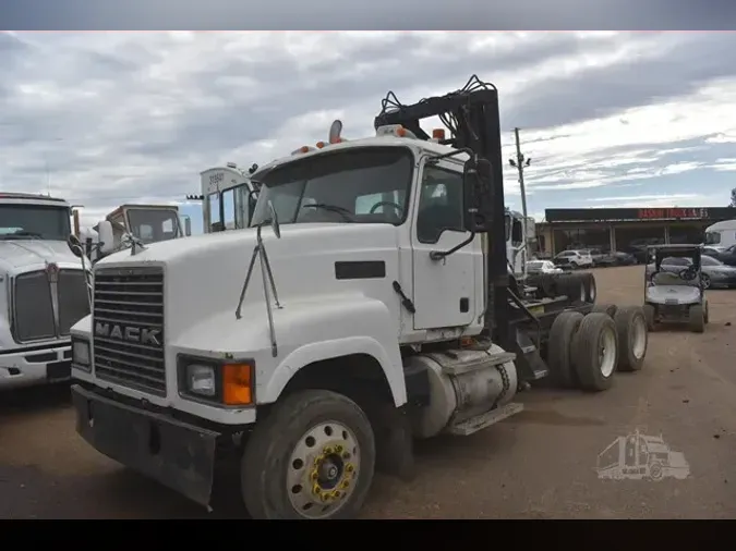 2006 MACK CHN613c95541c53024ee11496046a671d56958
