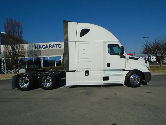 2024 FREIGHTLINER CASCADIA 126