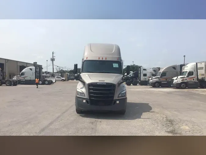 2022 Freightliner Cascadia 126c955afe38ad2f1203defa678488d7acf