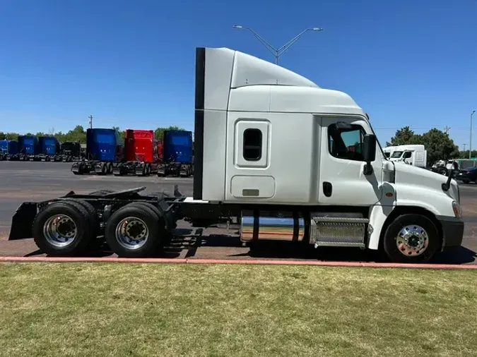 2020 FREIGHTLINER CASCADIA