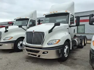 2019 NAVISTAR INTERNATIONAL LT625 DAYCAB T/A