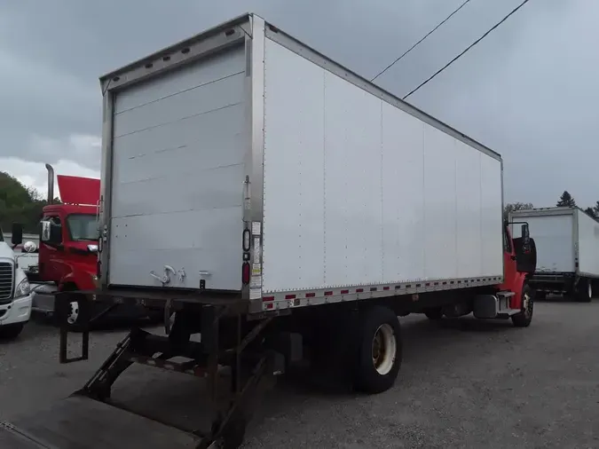 2018 FREIGHTLINER M2 106
