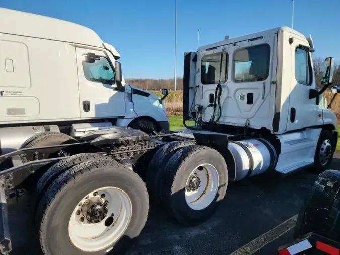2016 Freightliner Cascadia