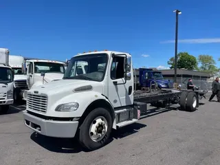2019 FREIGHTLINER M2 106