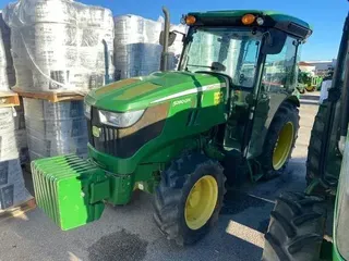 2018 John Deere 5090GN