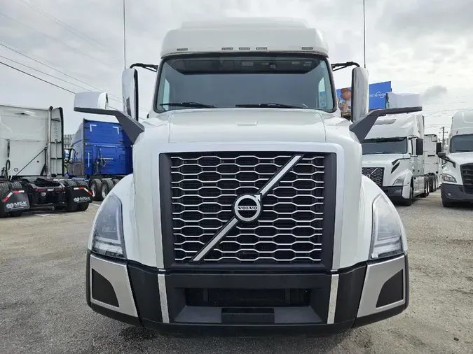 2020 VOLVO VNL64T760