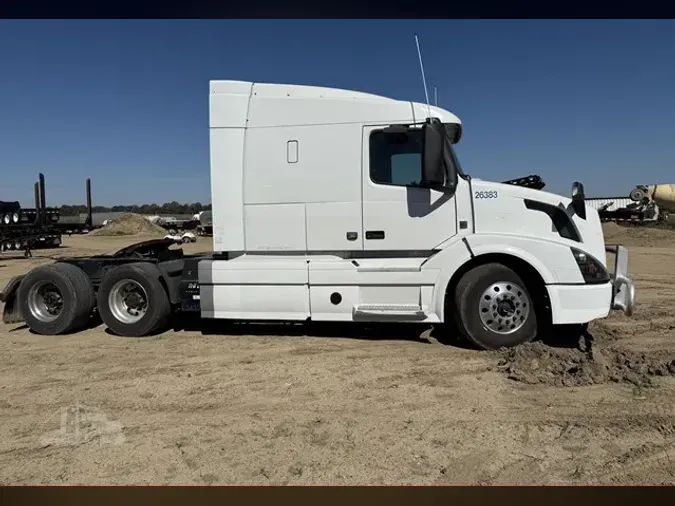 2016 VOLVO VNL64T630