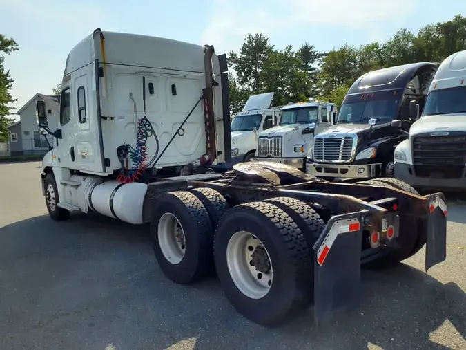 2019 FREIGHTLINER CASCADIA 125