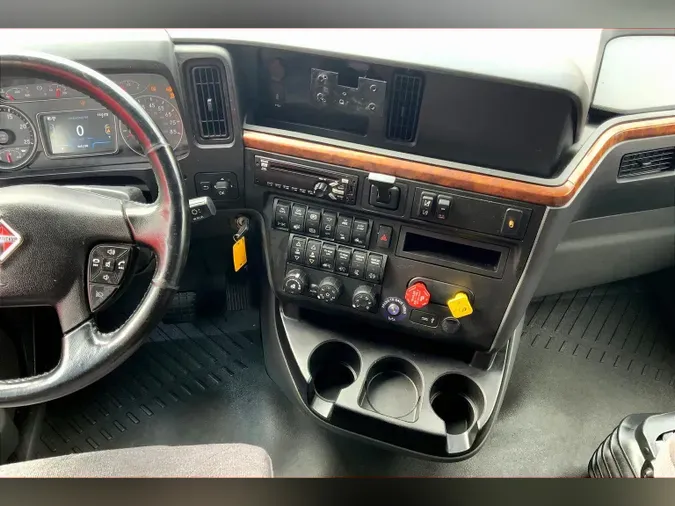 2021 INT LT625 6x4