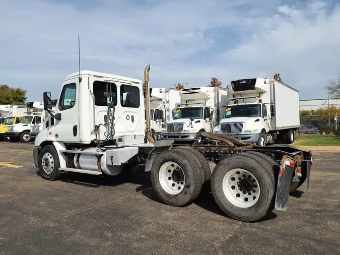 2018 FREIGHTLINER/MERCEDES CASCADIA 113