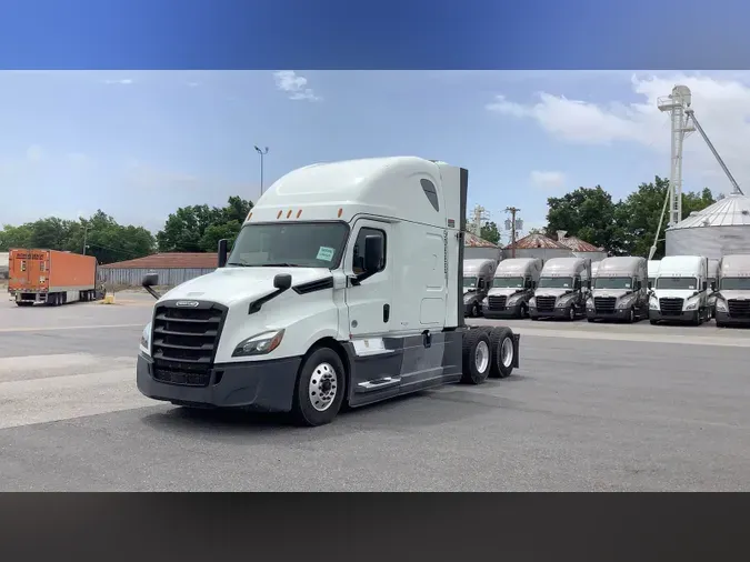 2020 Freightliner Cascadia