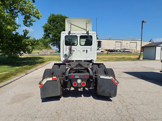 2018 FREIGHTLINER/MERCEDES CASCADIA 125