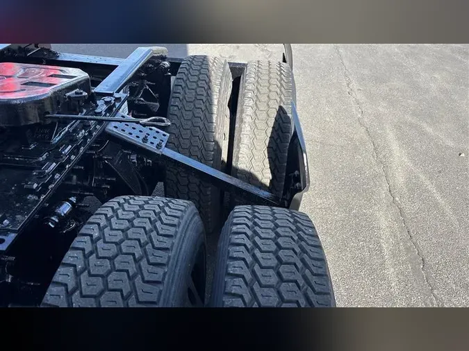 2022 FREIGHTLINER CA126