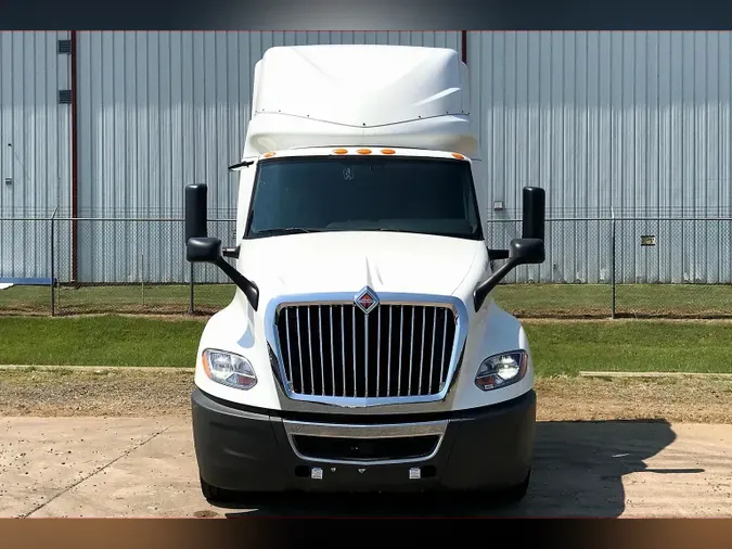 2022 INT LT625 6x4