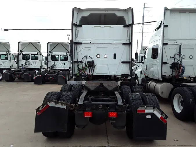 2019 NAVISTAR INTERNATIONAL LT625 SLPR CAB