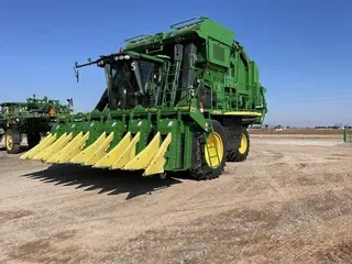 2018 John Deere CP690