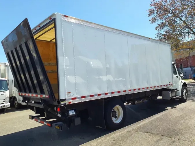 2014 FREIGHTLINER/MERCEDES M2 106