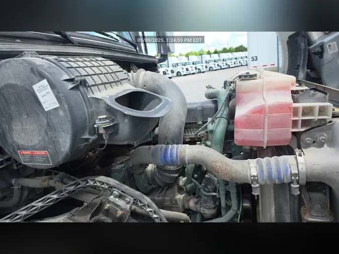 2018 Volvo VNL 740