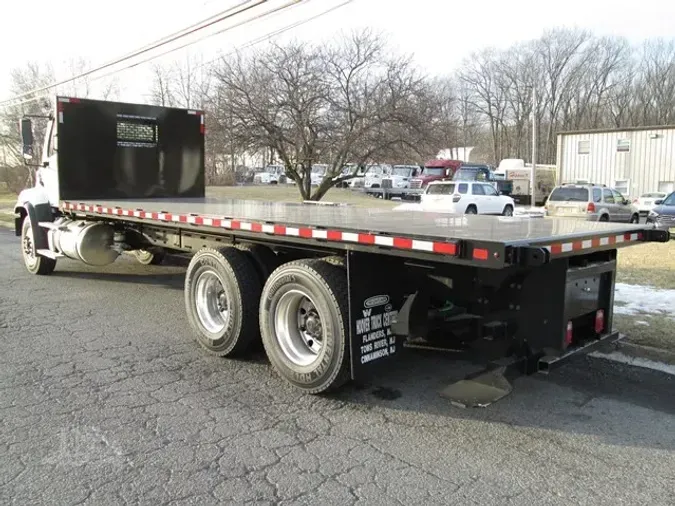 2025 FREIGHTLINER 114SD