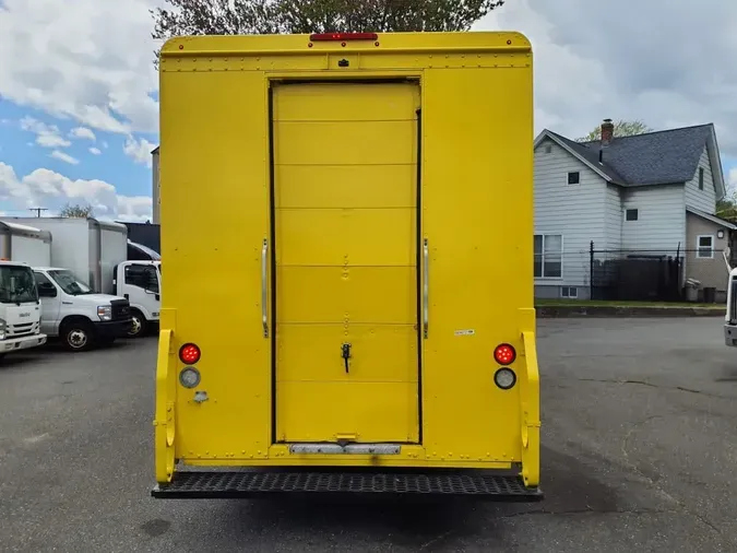 2017 FRTLR CUSTOM CHASSIS CORP MT-55 WALK-IN