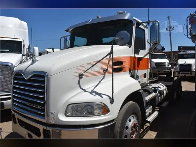 2018 MACK PINNACLE CXU613