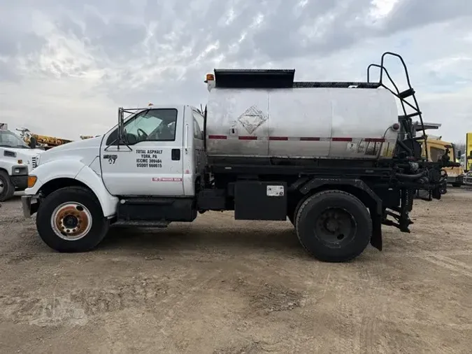 2008 FORD F750 SD