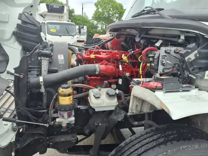 2020 FREIGHTLINER M2 106