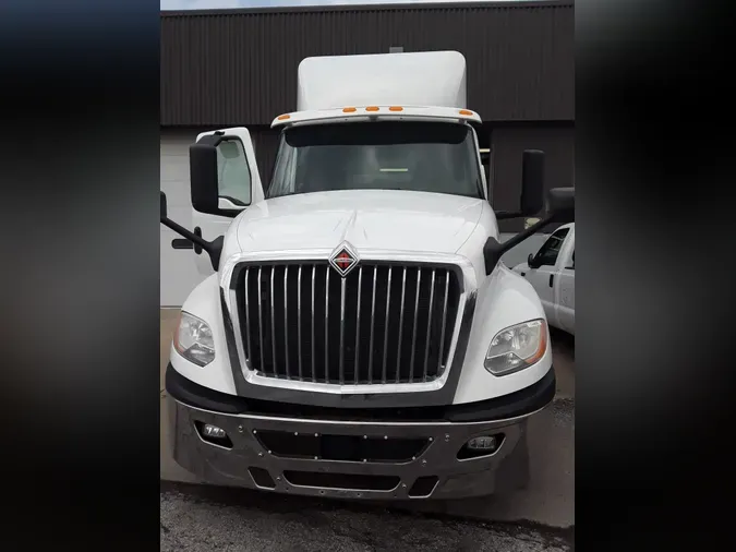 2018 NAVISTAR INTERNATIONAL LT625 DAYCAB T/A