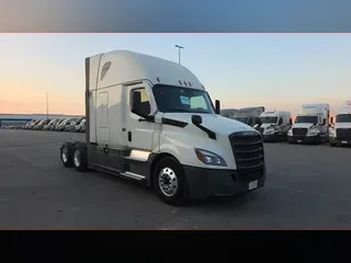 2023 Freightliner Cascadia 126