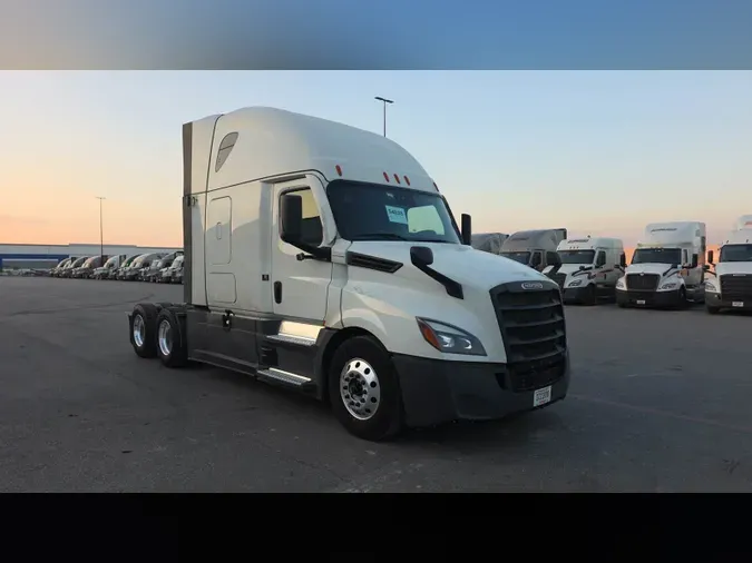 2023 Freightliner Cascadia 126c97f73704a3c53d21202dc96693948ac