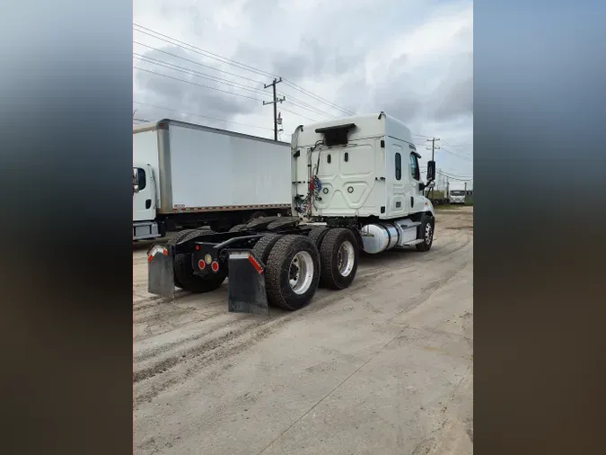 2019 FREIGHTLINER/MERCEDES CASCADIA 113