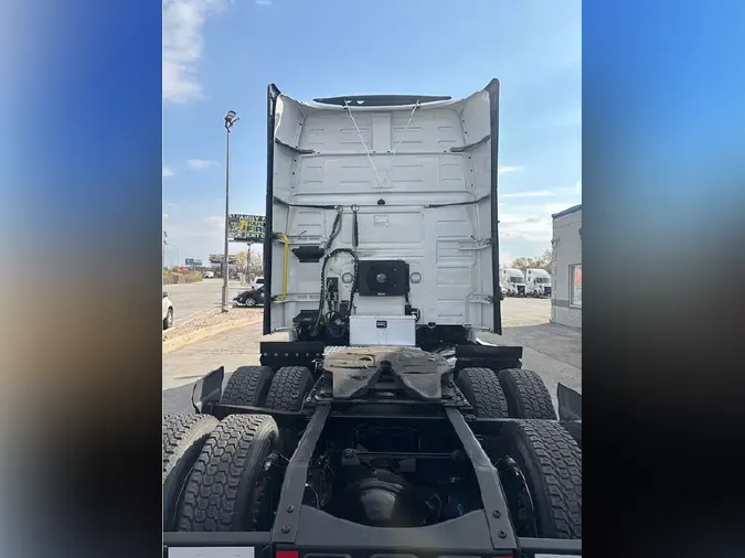2022 VOLVO VNL64T740c980325a55cdb0b3de82d02d2e8d7222