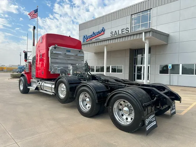 2018 KENWORTH T800