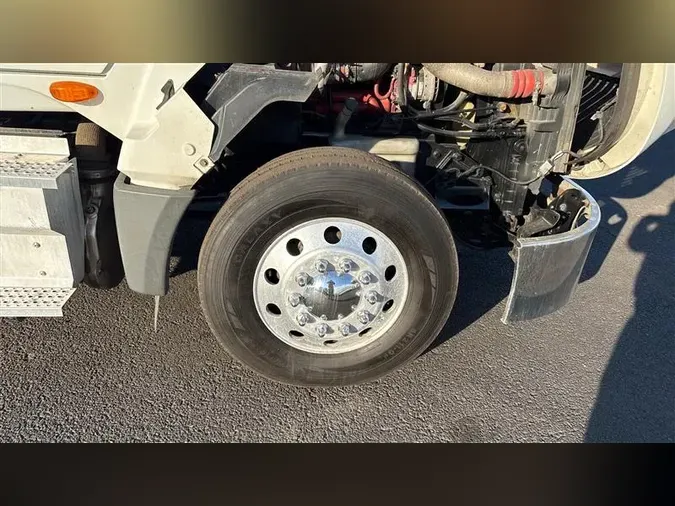 2020 INTERNATIONAL LT