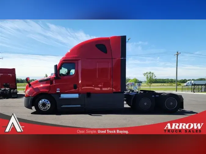 2022 FREIGHTLINER CA126