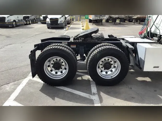 2021 Freightliner Cascadia 126c9872af23521c675c9c95a4708d306d7