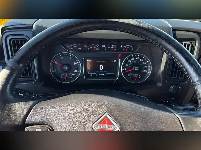 2020 INTERNATIONAL LT
