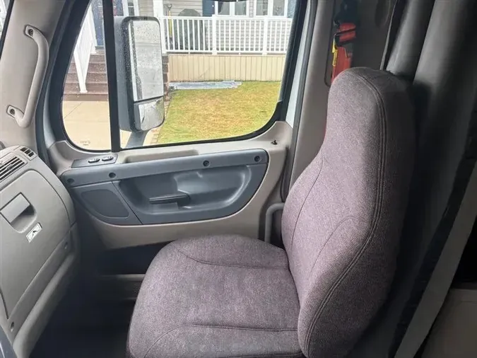 2020 FREIGHTLINER CASCADIA