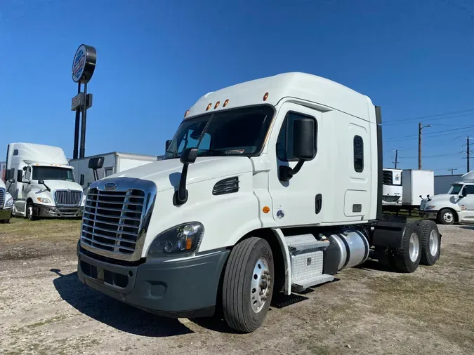 2019 FREIGHTLINER/MERCEDES CASCADIA 113c9897139d62ed7f91819288eada80c14