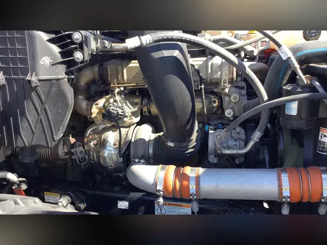 2022 Freightliner Cascadia 126