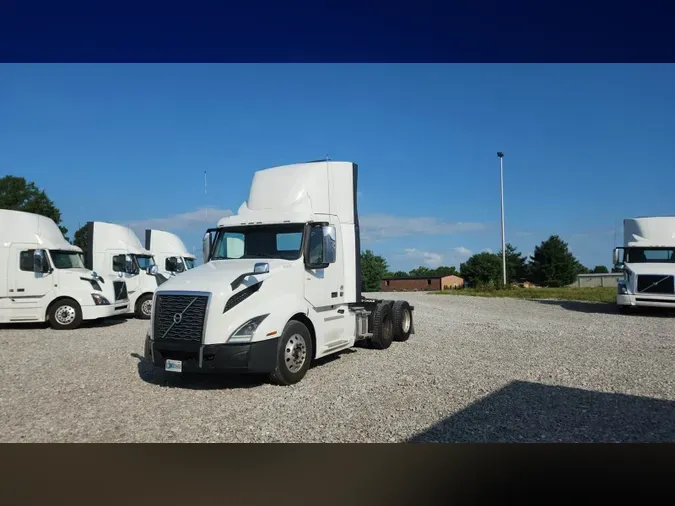 2019 Volvo VNL300