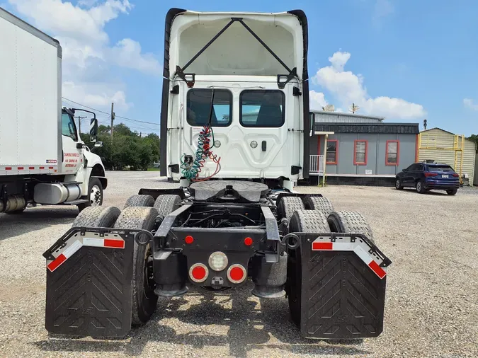 2018 FREIGHTLINER/MERCEDES CASCADIA 125