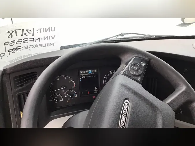 2021 Freightliner Cascadia 126