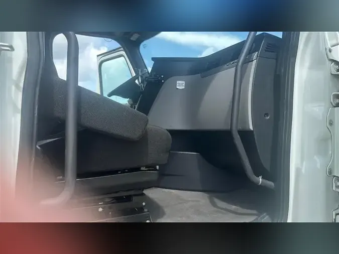 2020 FREIGHTLINER CA126