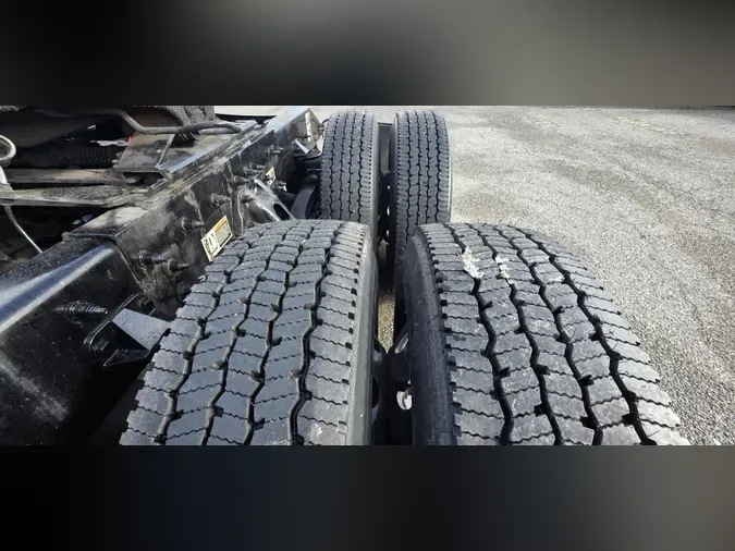 2023 Peterbilt 567c98dc396a657f48ffbb0e9eecf4e399b