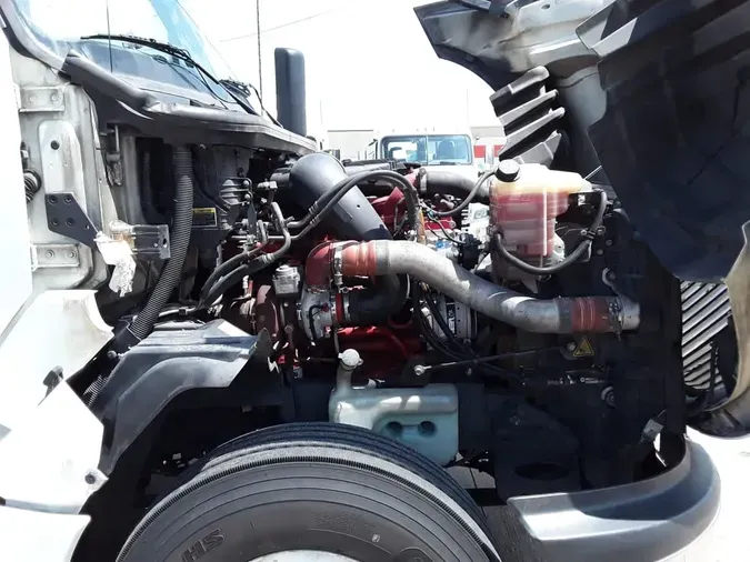 2019 NAVISTAR INTERNATIONAL LT625 SLPR CAB