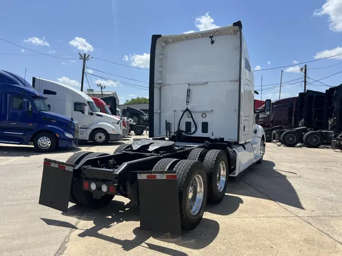 2021 Kenworth T680